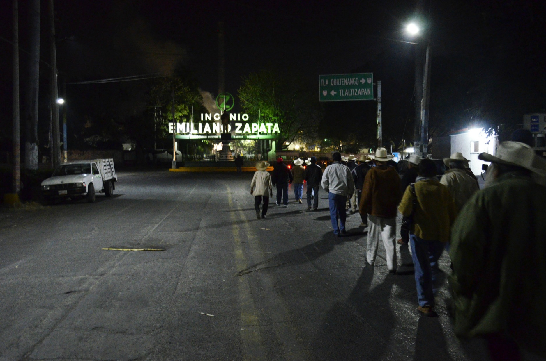 Cañeros tomando las bodegas de azúcar