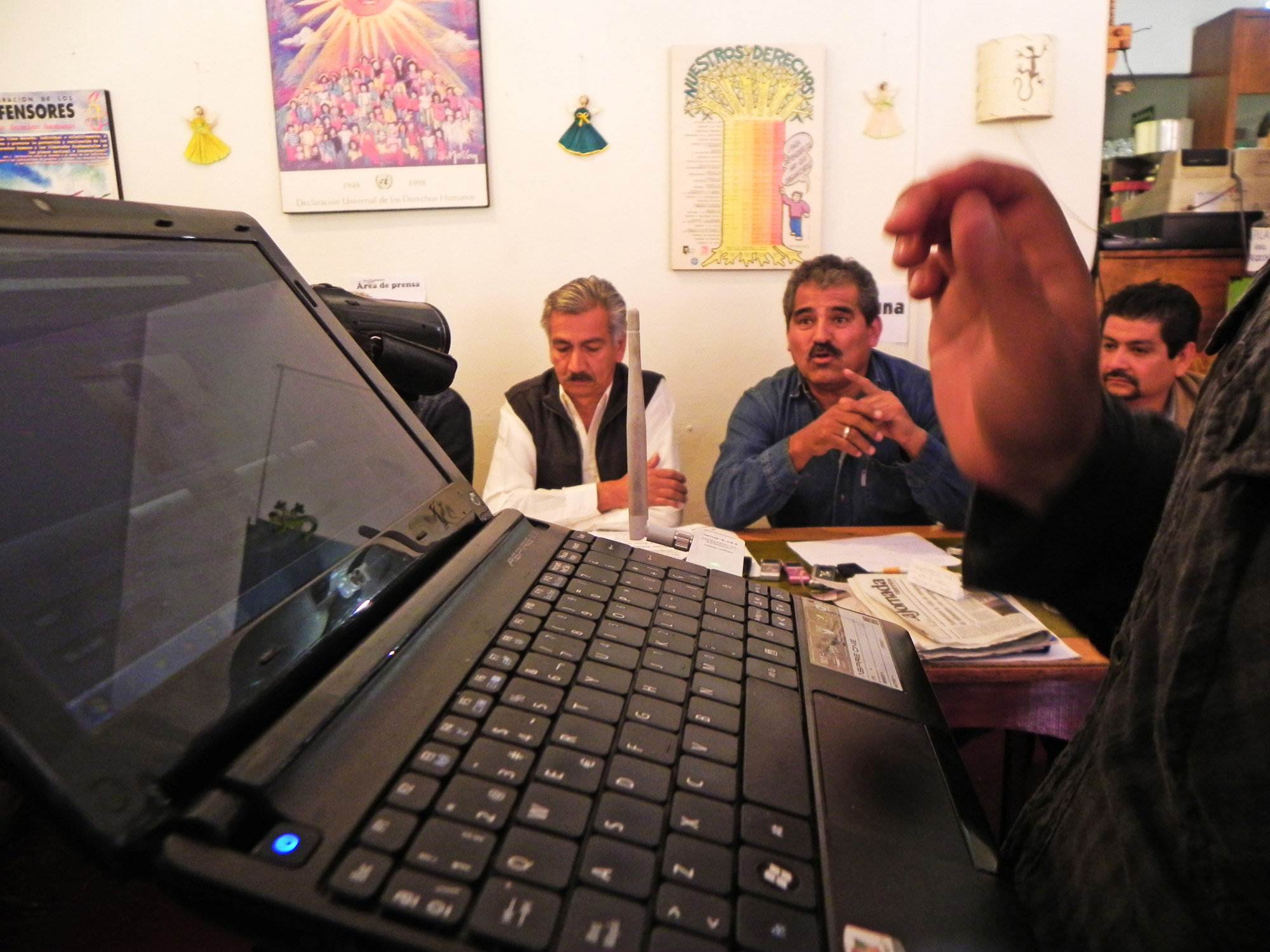 Se amparan trabajadores en Morelos contra reforma laboral de Calderón