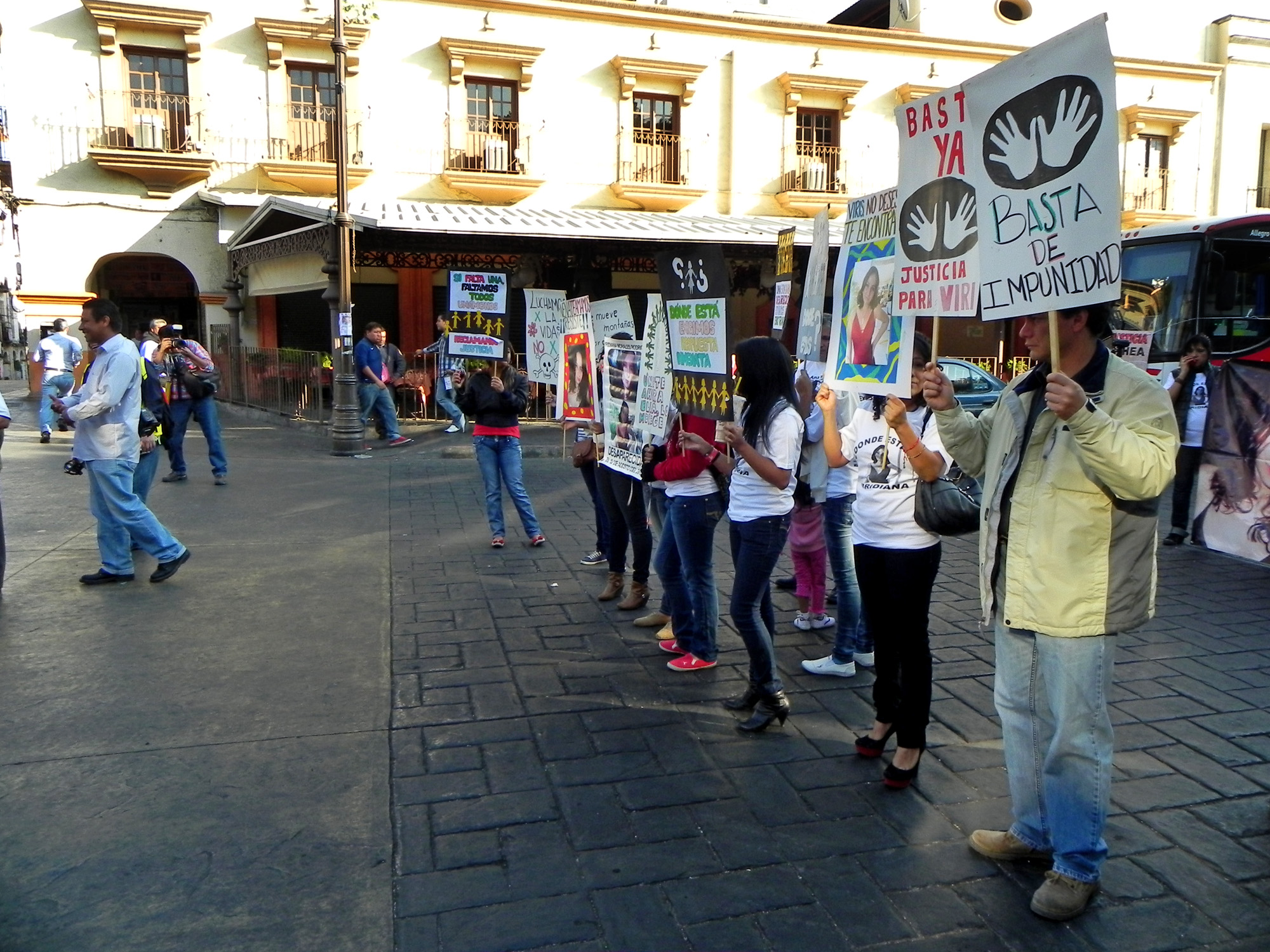 Familiares vícitimas marchan de Cuernavaca al DF