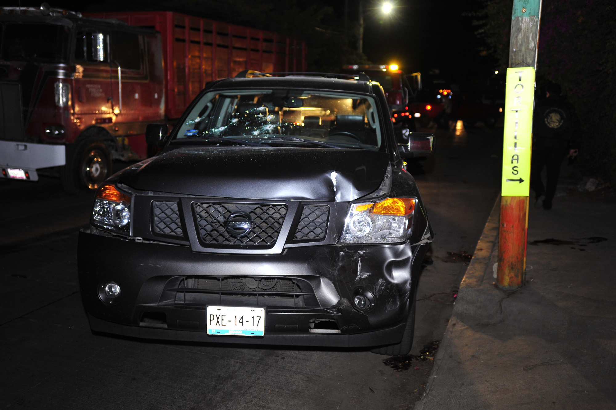 Auto baleado por acreditables