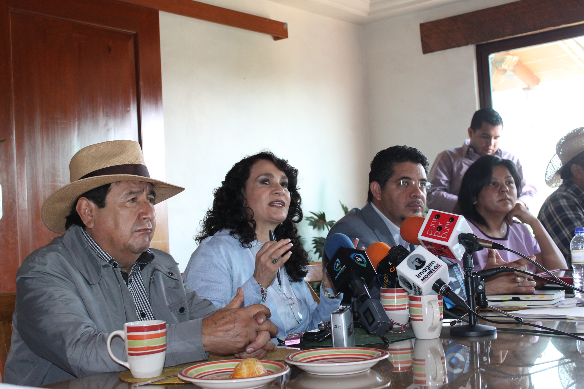 Dolores Padierna, senadora por el PRD