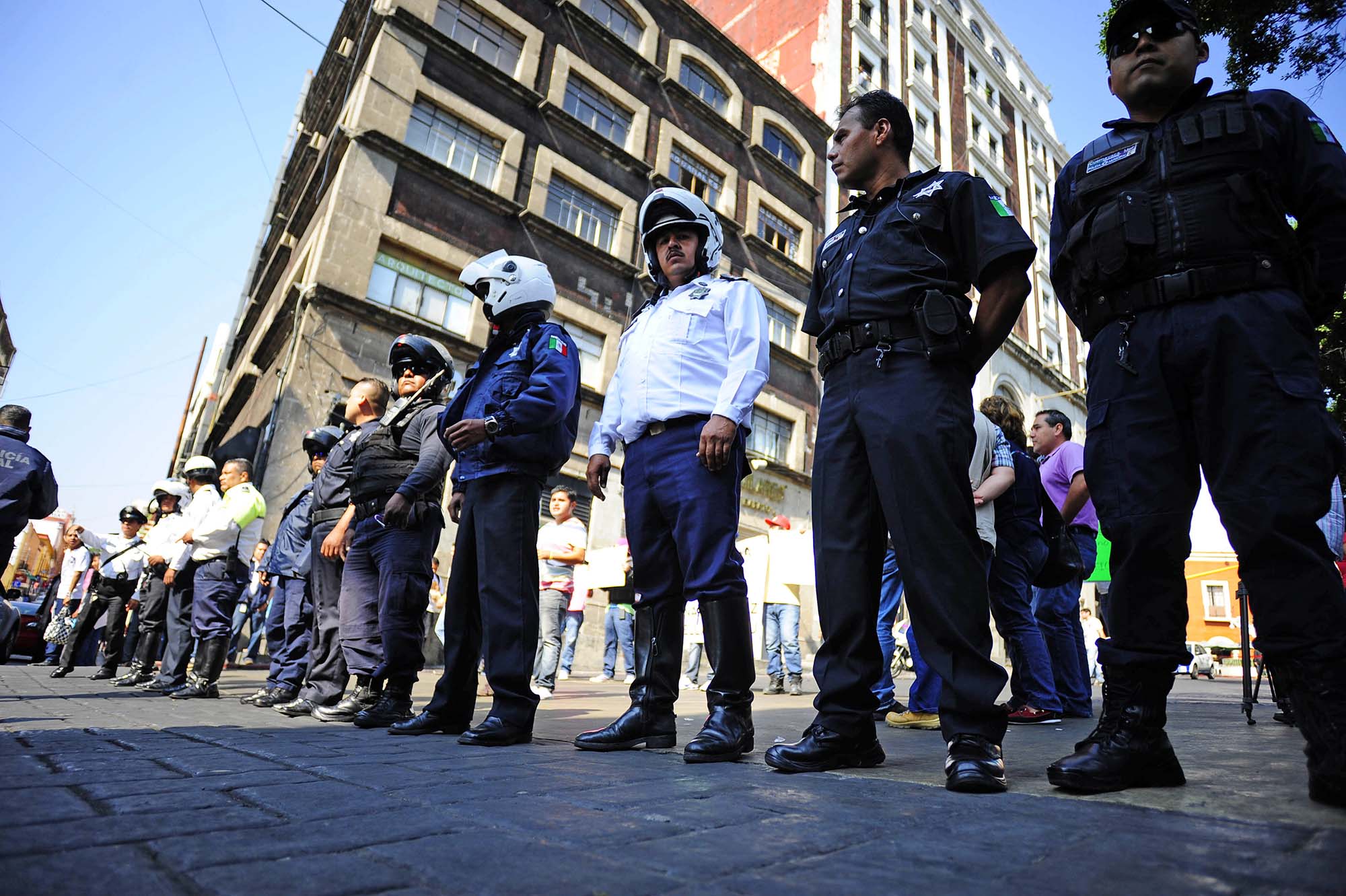Policías