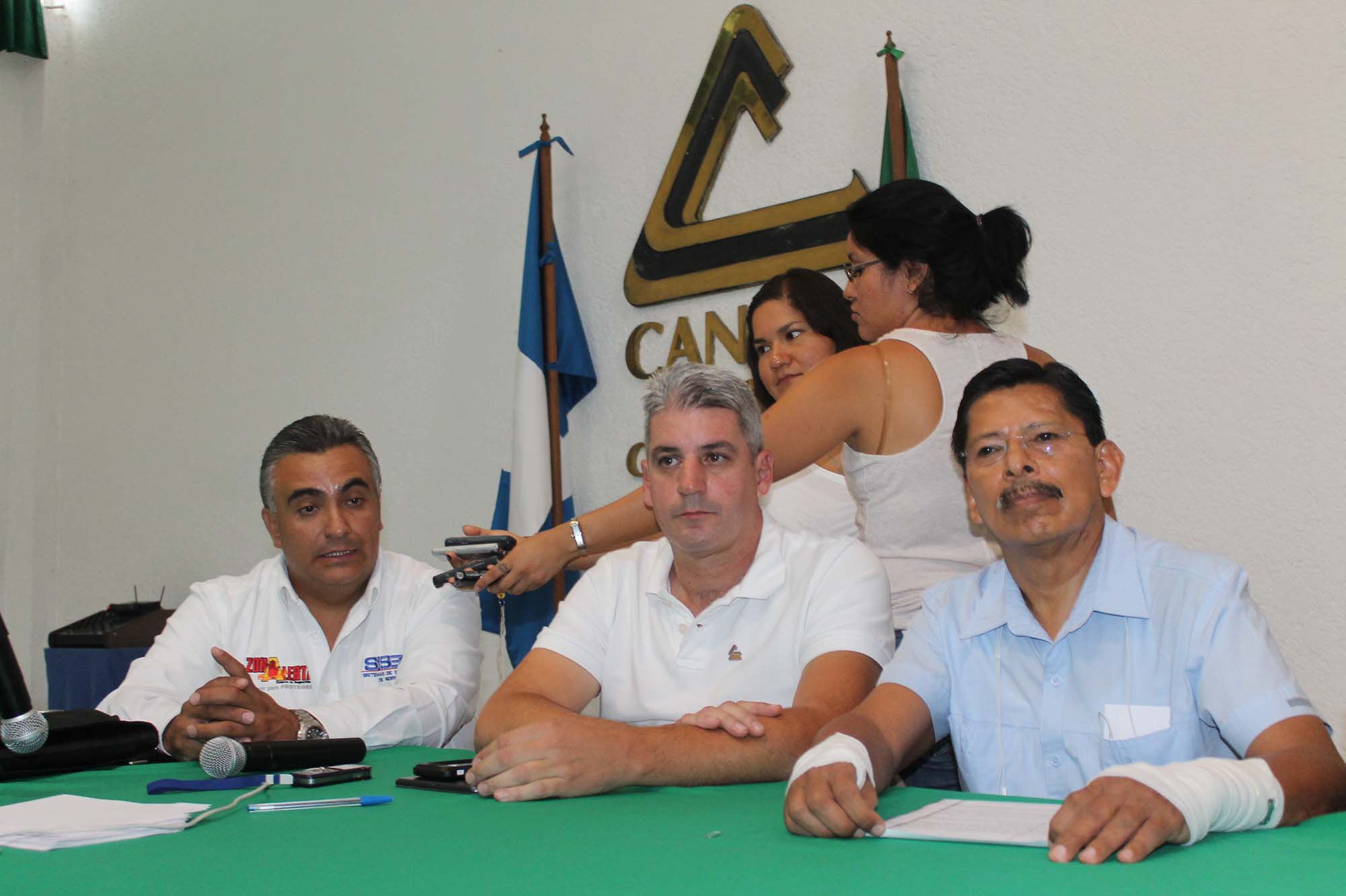 Canaco en rueda de prensa