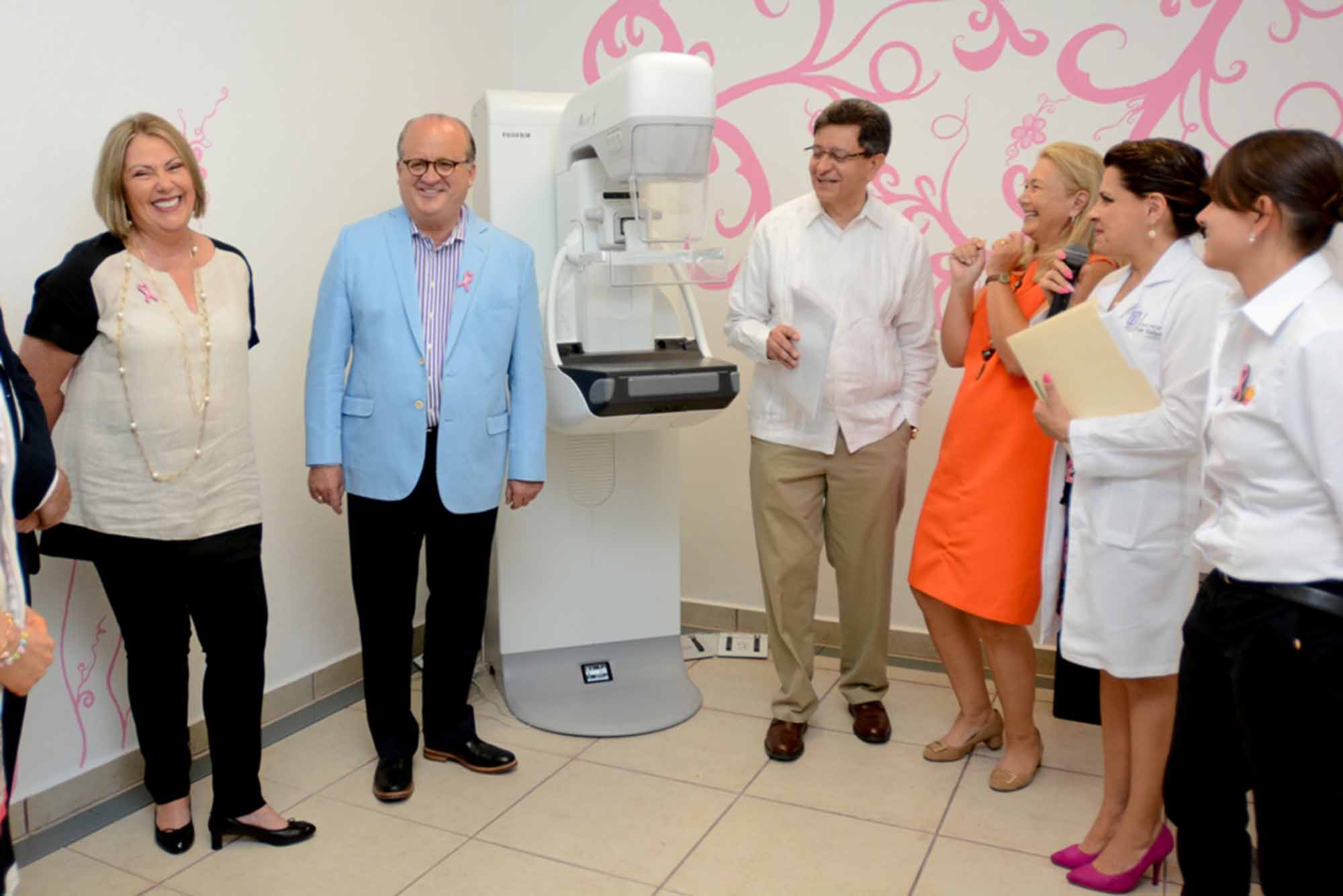 Graco Ramírez en inauguración unidad de sepecialidades h. G . Parres