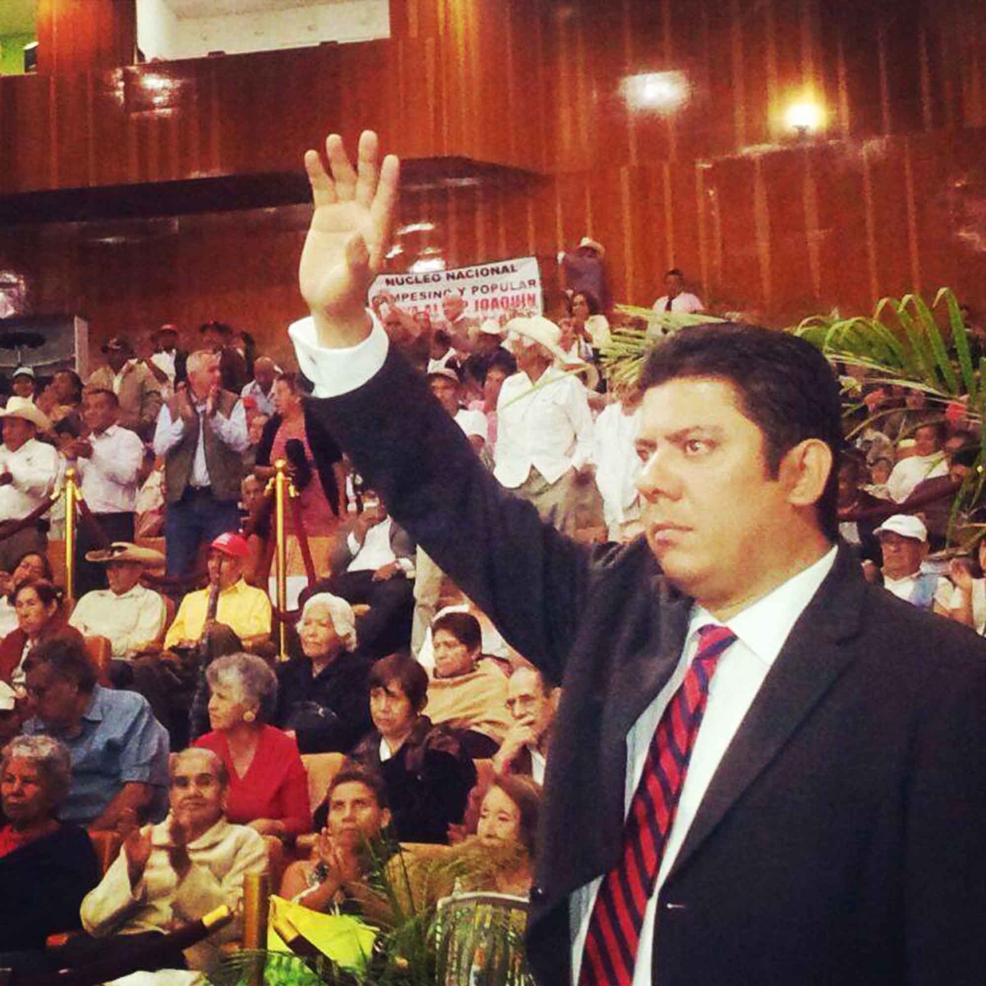 Dpiutado Javier Bolaños Aguilar