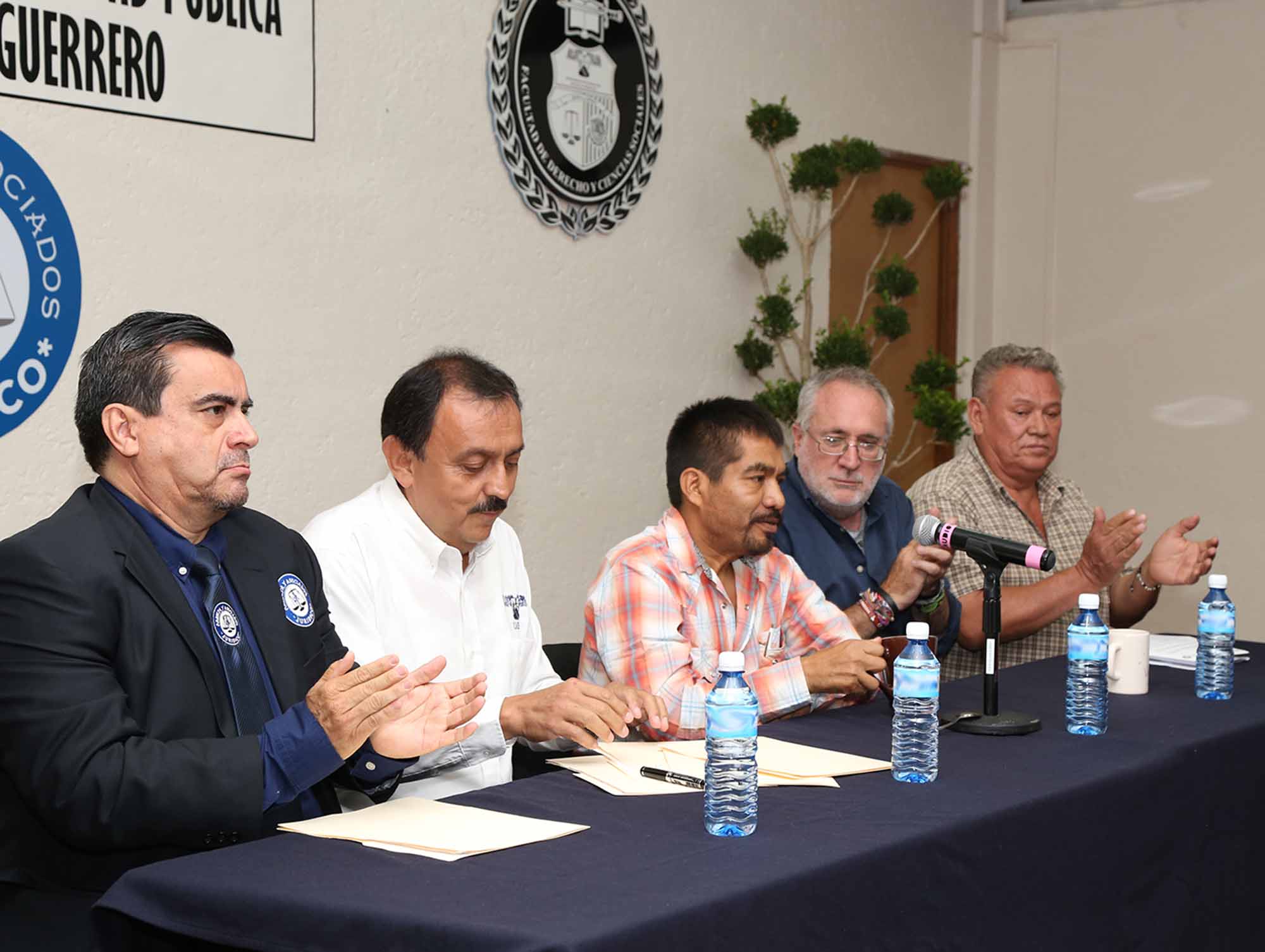 Conferncia policías comunitaria