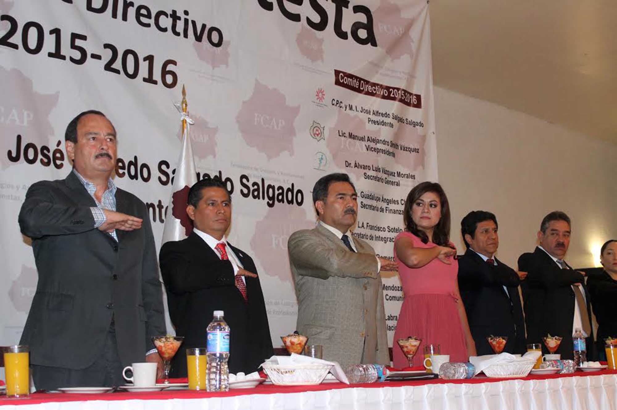 Integrantes de la Federación del Colegio de Asociaciones y Profesionistas