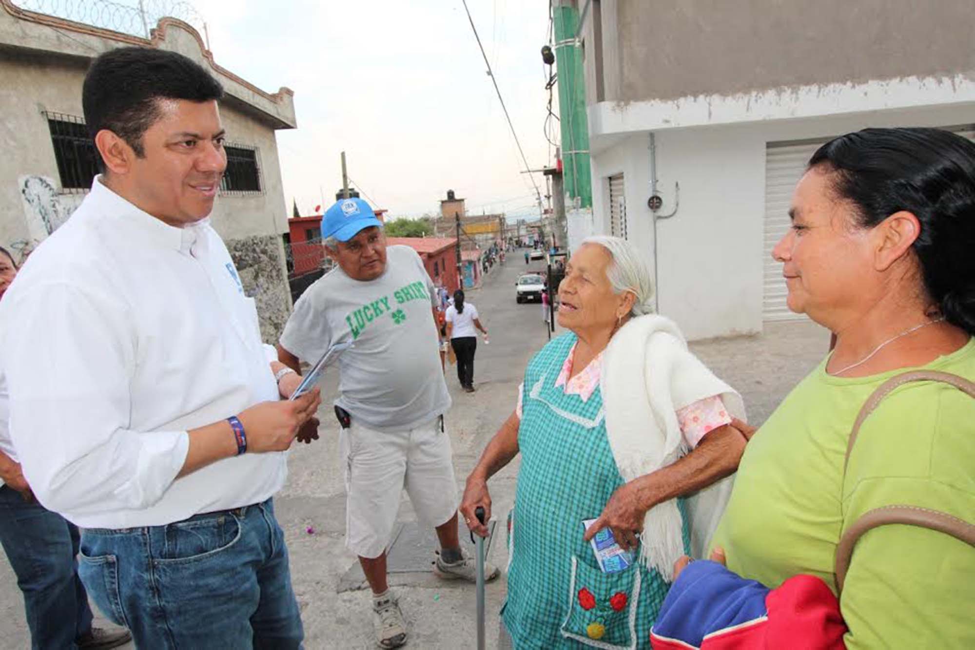 Javier Bolaños Aguilar