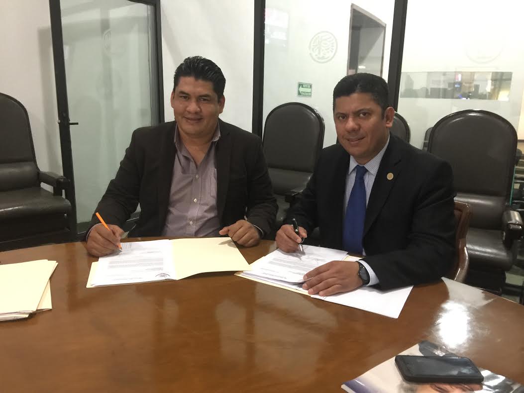 Dipitado Javier Bolaños