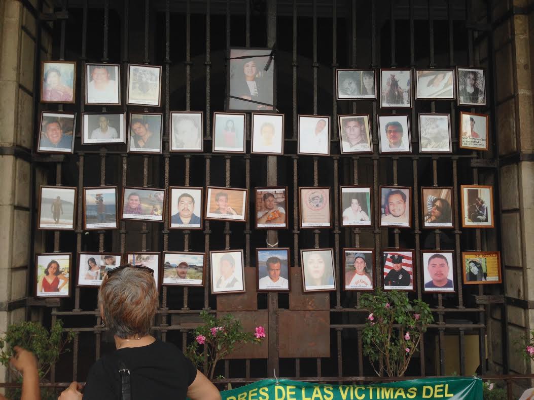 Foto de Gisela Mota en  memorial