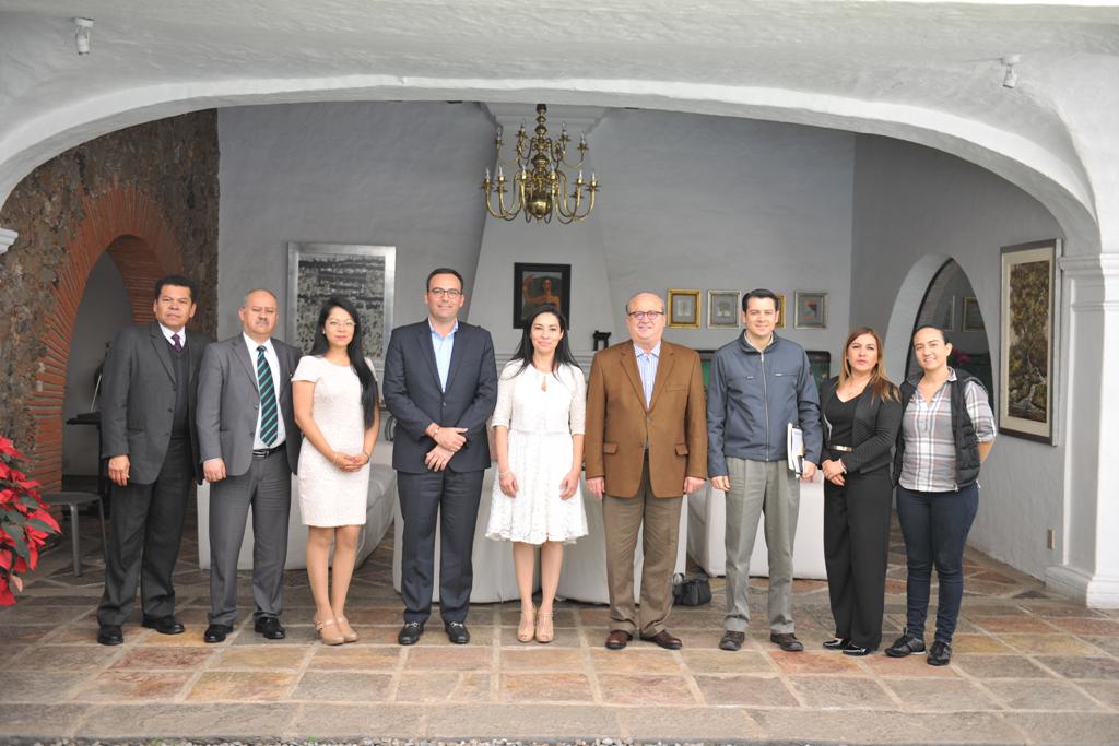 Graco Ramírez y funcionarios