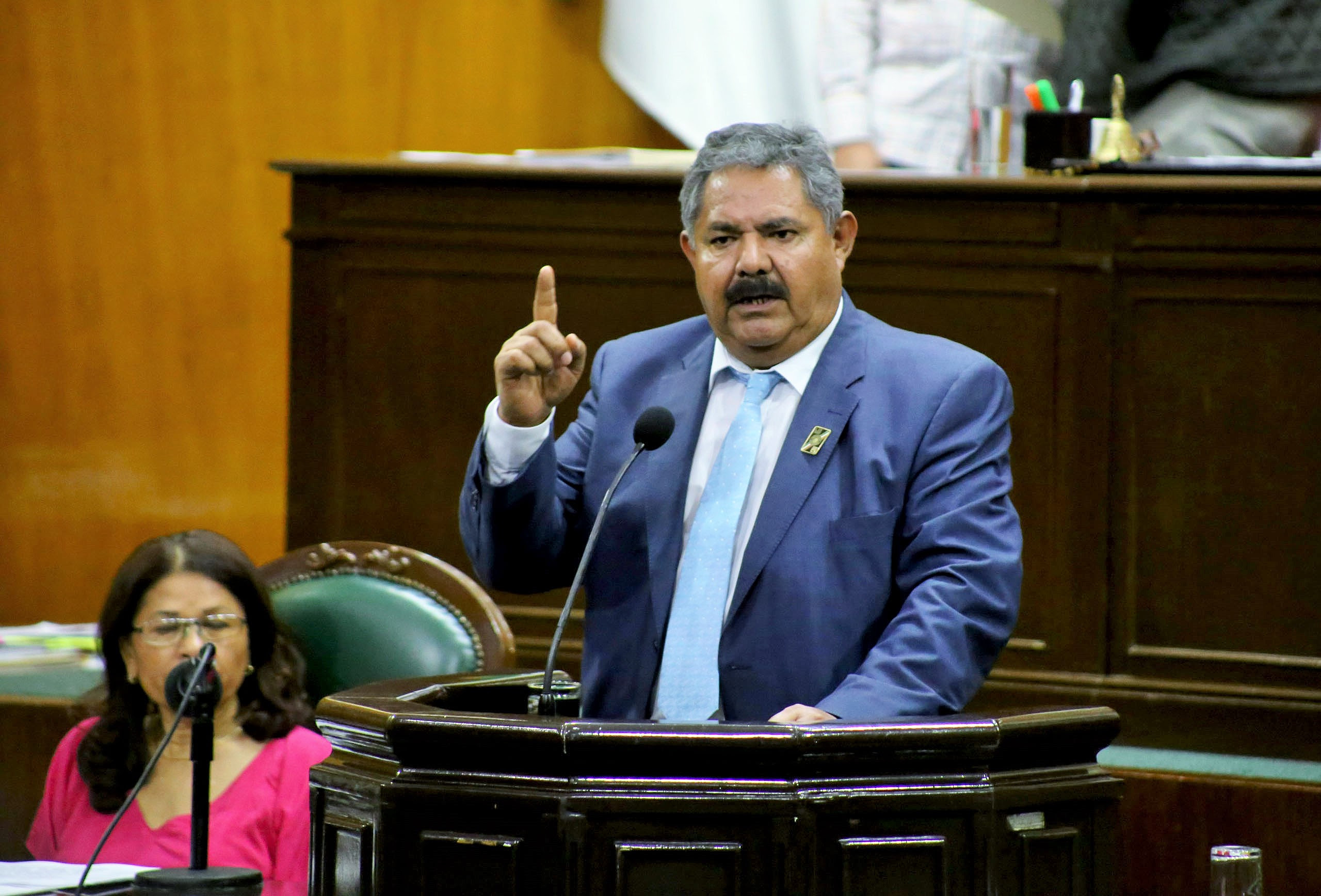Jesús Escamilla Casarrubias diputado