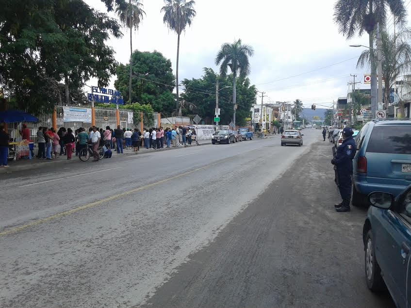 Presencia policiaca en escuelas
