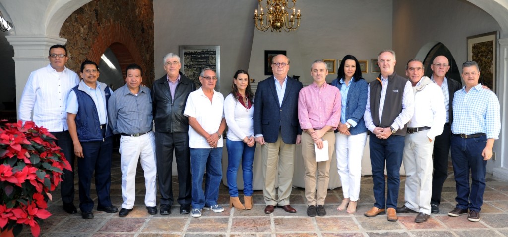 Graco-Ramirez-y-empresarios