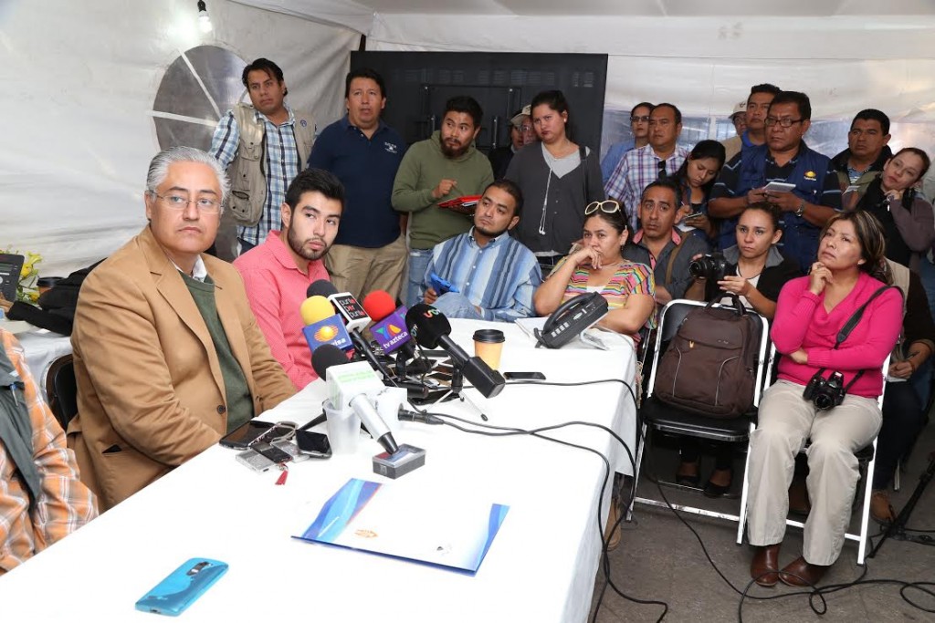 Alejandro Vera en conferencia de prensa