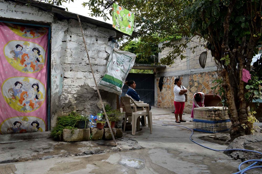 Esposas de detenidos