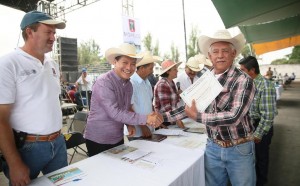 Matías Quiroz apoyo a ganaderos