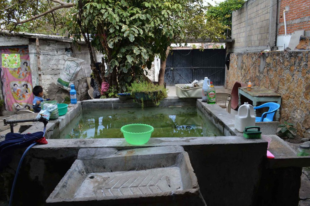 Patio de familaires de detenidos