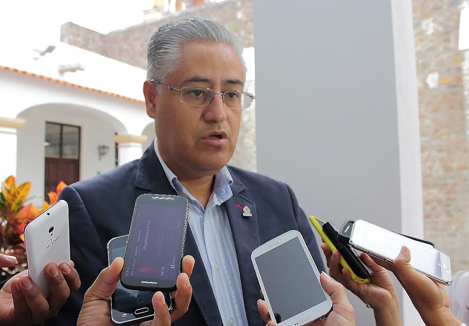 Ley de participación ciudadana para evaluar a los gobernantes y representantes populares: Vera Jiménez