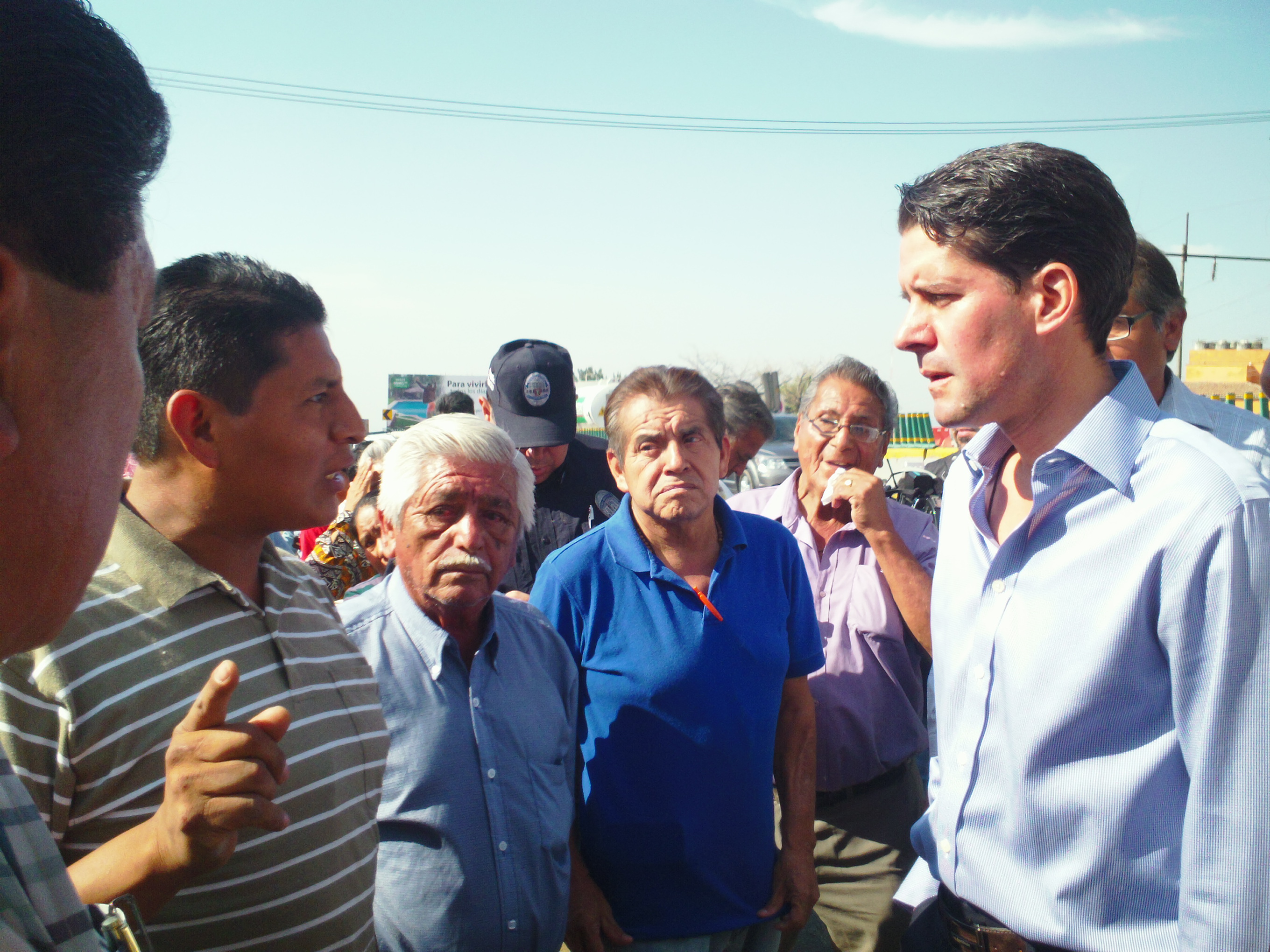 Bloquean autopista vecinos de Chamilpa; se remediarán las molestias, promete la SCT