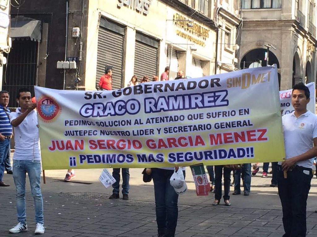 Lona exigiendo justicia