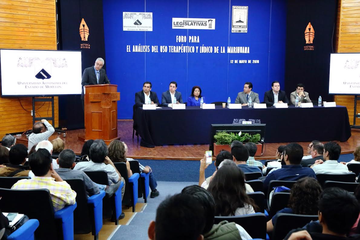 Ocioso tratar el tema de la marihuana si no discutimos el tema de la pobreza: rector