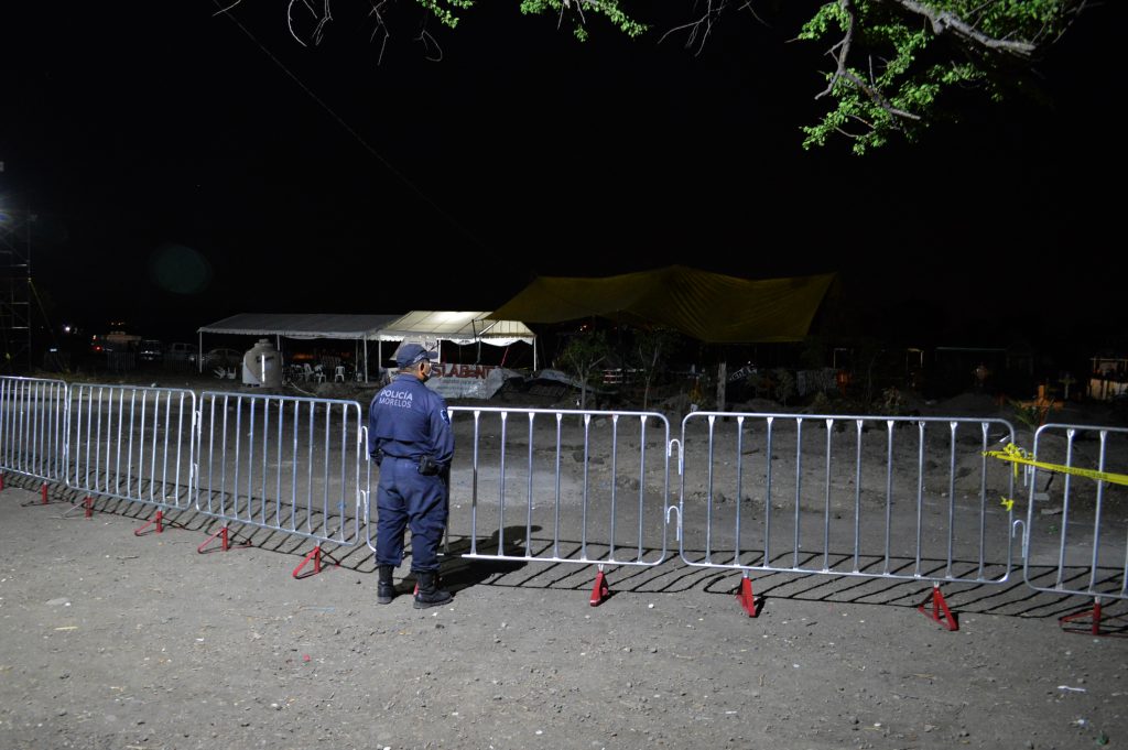 Policía vigilando en Tetelcingo