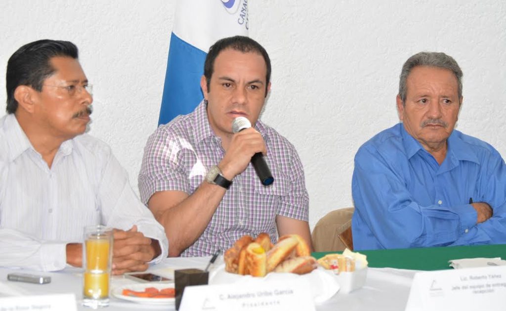 Cuauhtémoc Blanco y comerciantes