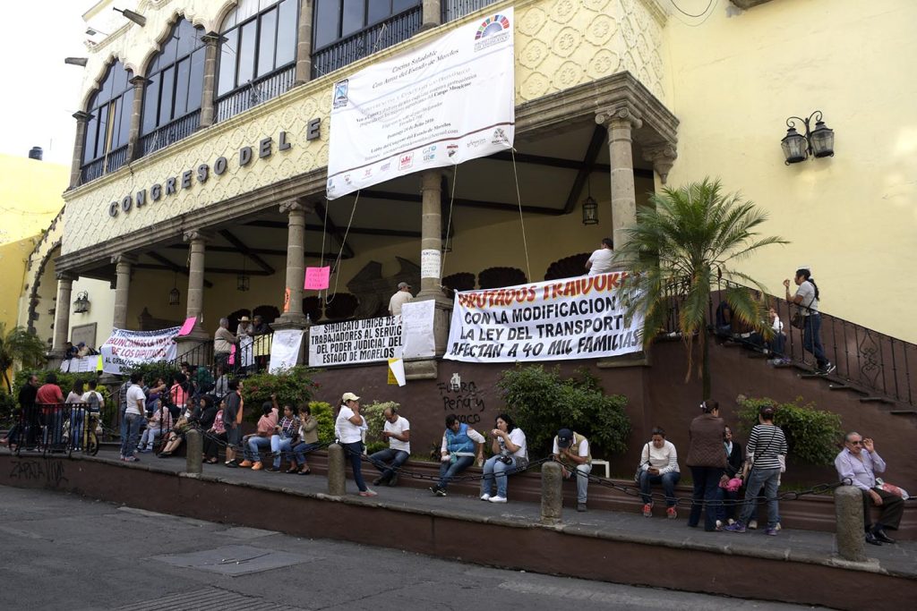 El congreso tomado por trabajadores