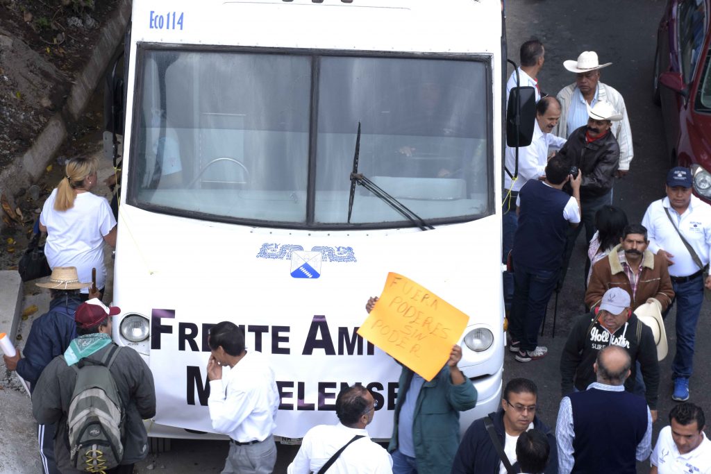 Transportistas en caravana