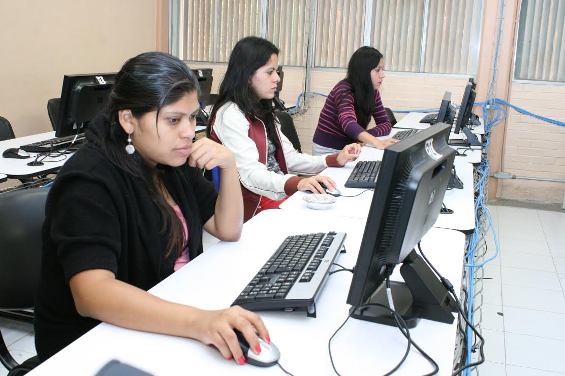 Acredita UAEM calidad académica de tres programas educativos
