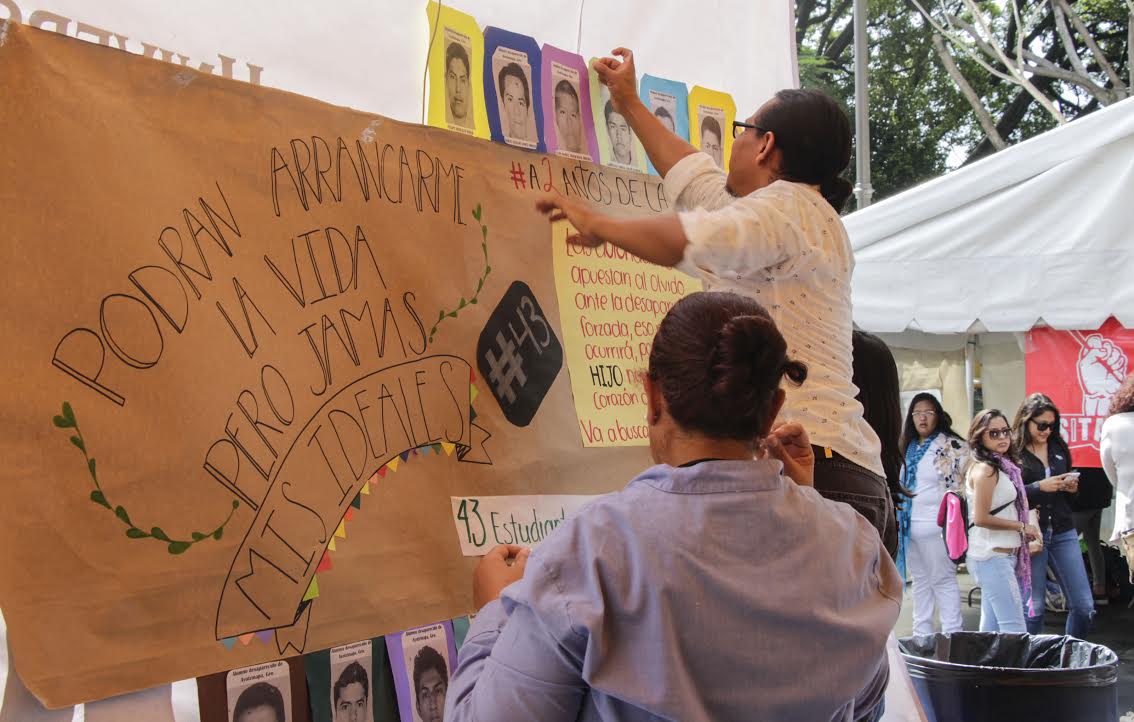 Se suma UAEM a las acciones por los 43 de Ayotzinapa