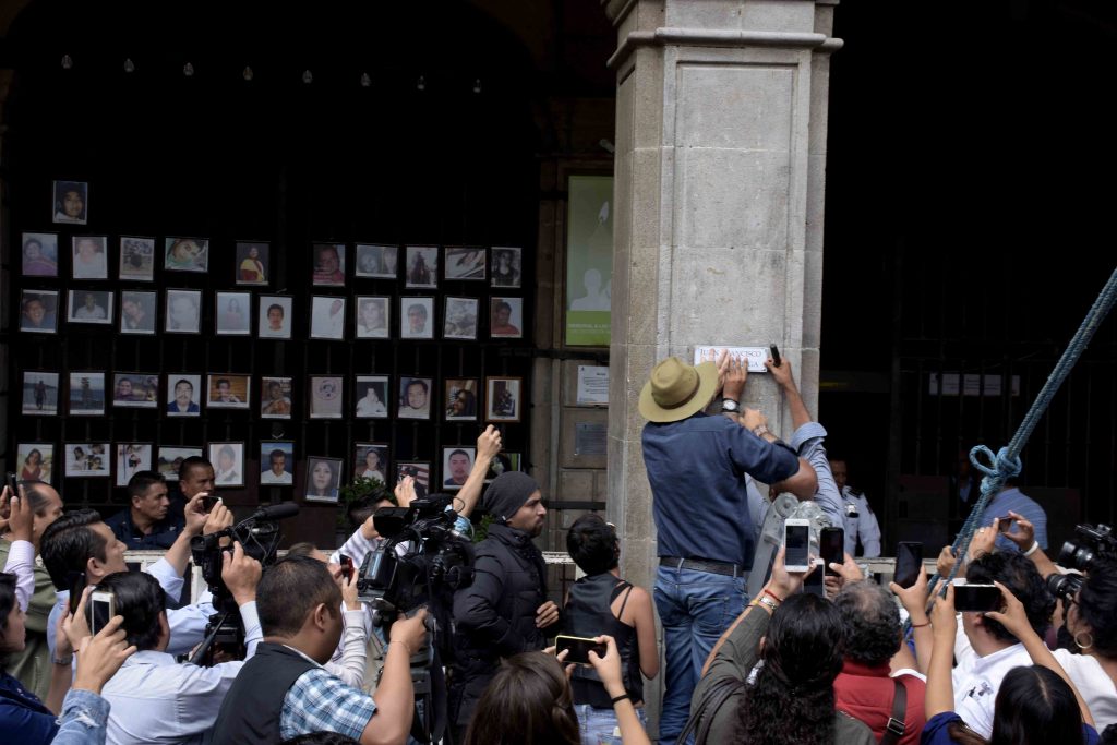 Restitución de placas