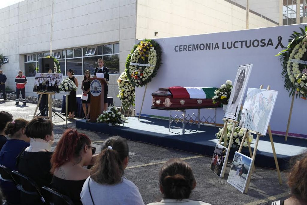 Paramédico fallecido