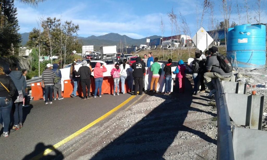 bloqueo-de-autopista