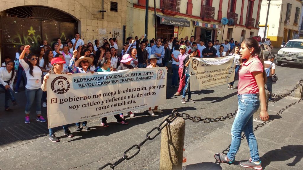 estudaintes-de-prepa-piden-registro