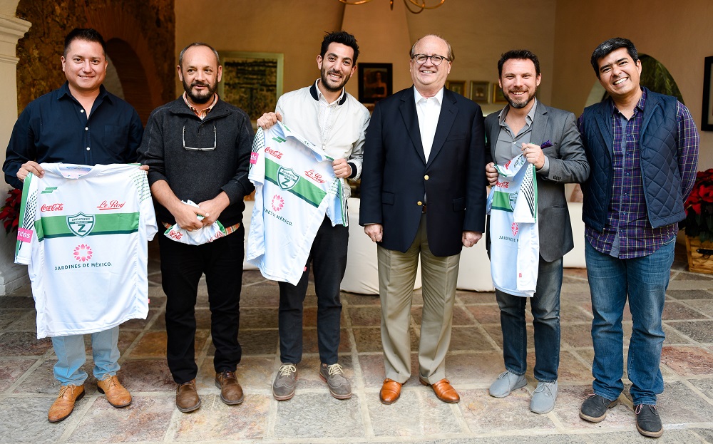 Atrae nueva infraestructura deportiva y tradición a productores de la serie “Club de Cuervos”