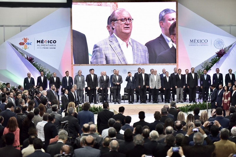 Agroindustria en Morelos cosecha inversiones: Graco