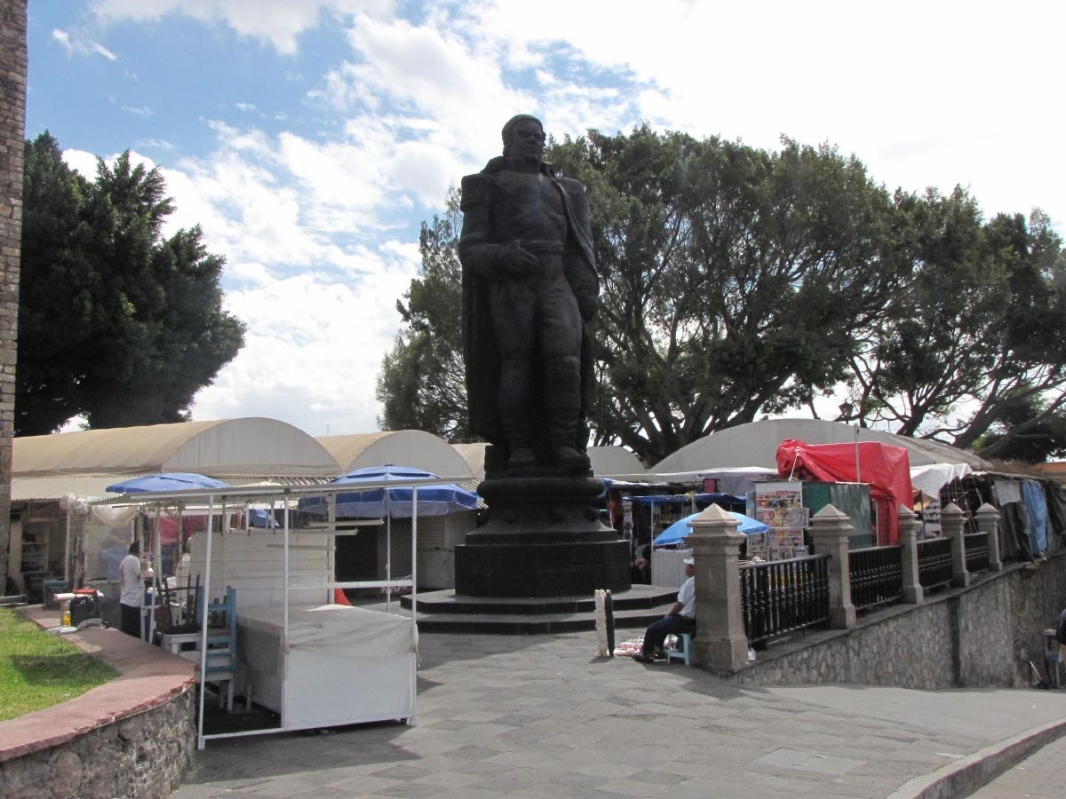Caen ventas 100 por ciento por remodelación del Centro Histórico: plateros