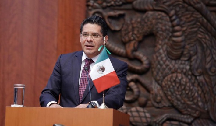 Presenta Rabindranath Salazar iniciativa en materia de fraude político