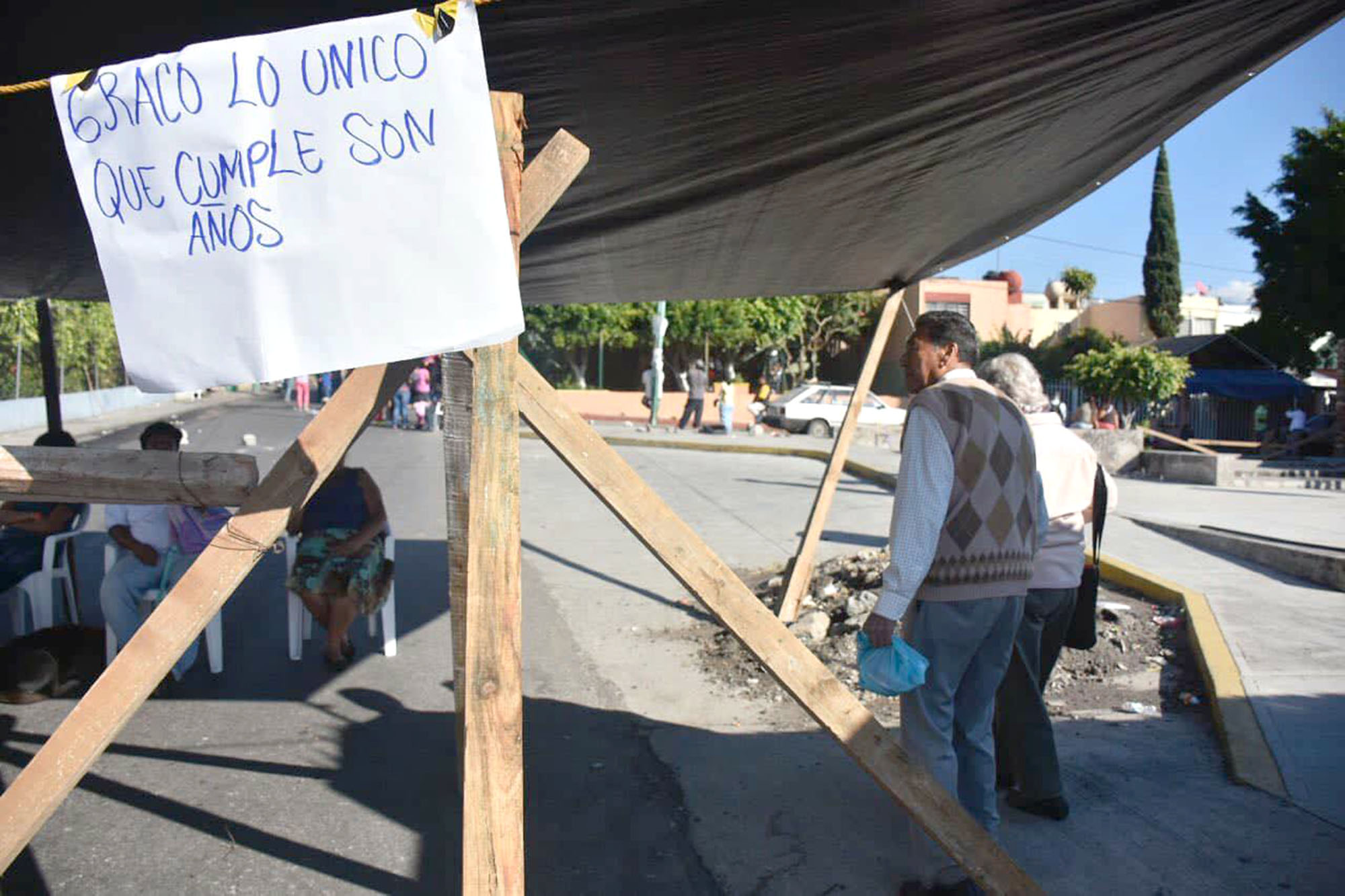 Damnificados de Altavista se niegan a dejar la Secundaria número 2