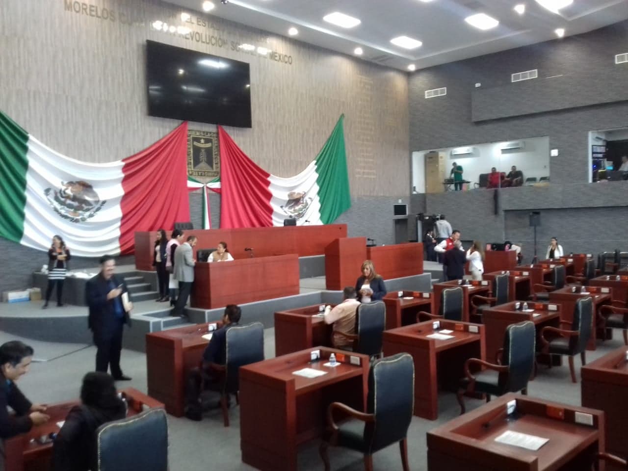 Parálisis legislativa por andar en campañas electorales, reconoce diputada