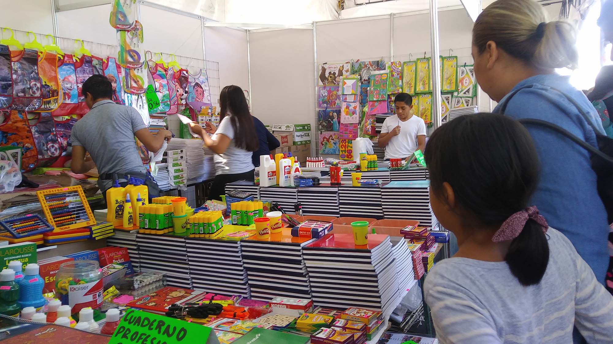 Arranca Feria de regreso a clases Conurbados