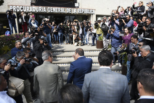 Presenta Cuauhtémoc Blanco Denuncia Contra Graco Ramírez Ante SEIDO ...