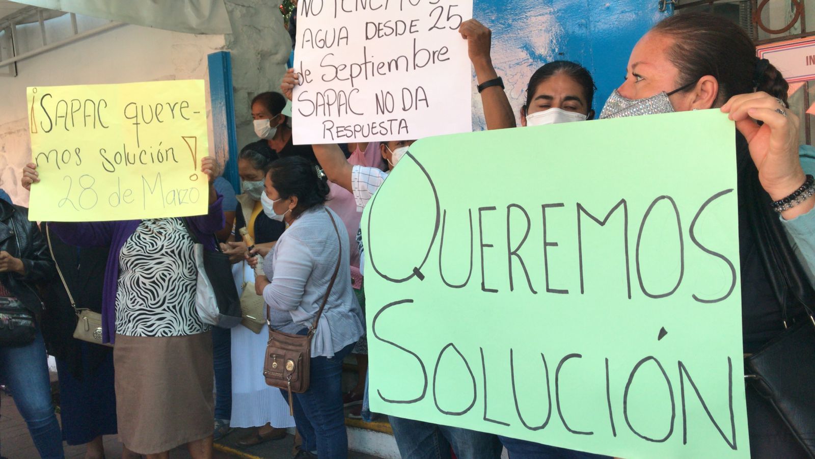 Vecinos De La Colonia 28 De Marzo Protestan En Sapac Por Falta De Agua Potable Conurbados 9421